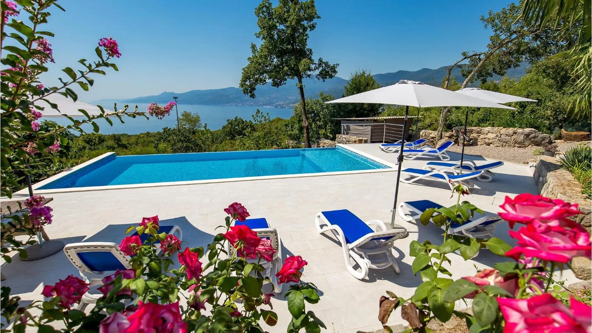 Lovely Apartment In Rijeka With Wifi Horvátország